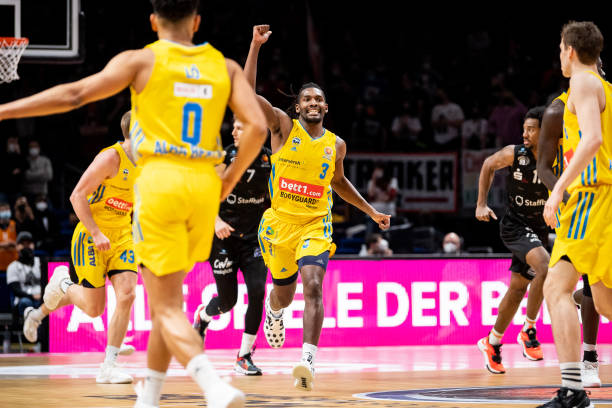 训练器材运 训练器材运